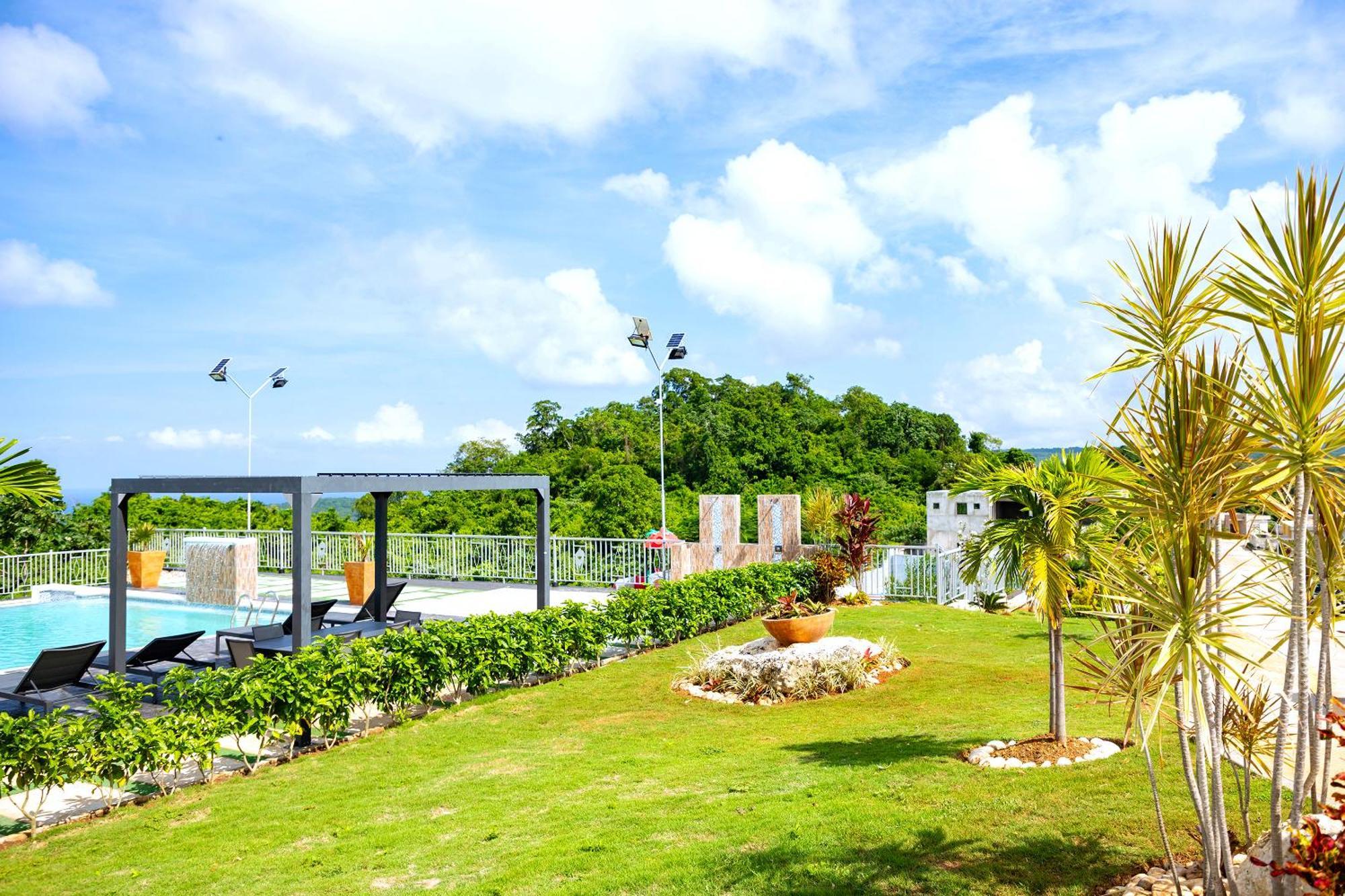 Ms. T'S Paradise @ Pyramid Point Ocho Rios Exterior foto